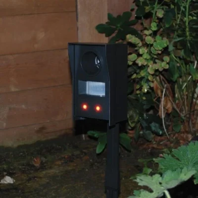 Mega Sonic Vossenverjager - Licht & Geluid 9 Mega Sonic Vossenverjager - Licht & Geluid -Plant Zorg Winkel 1657721600 4 600